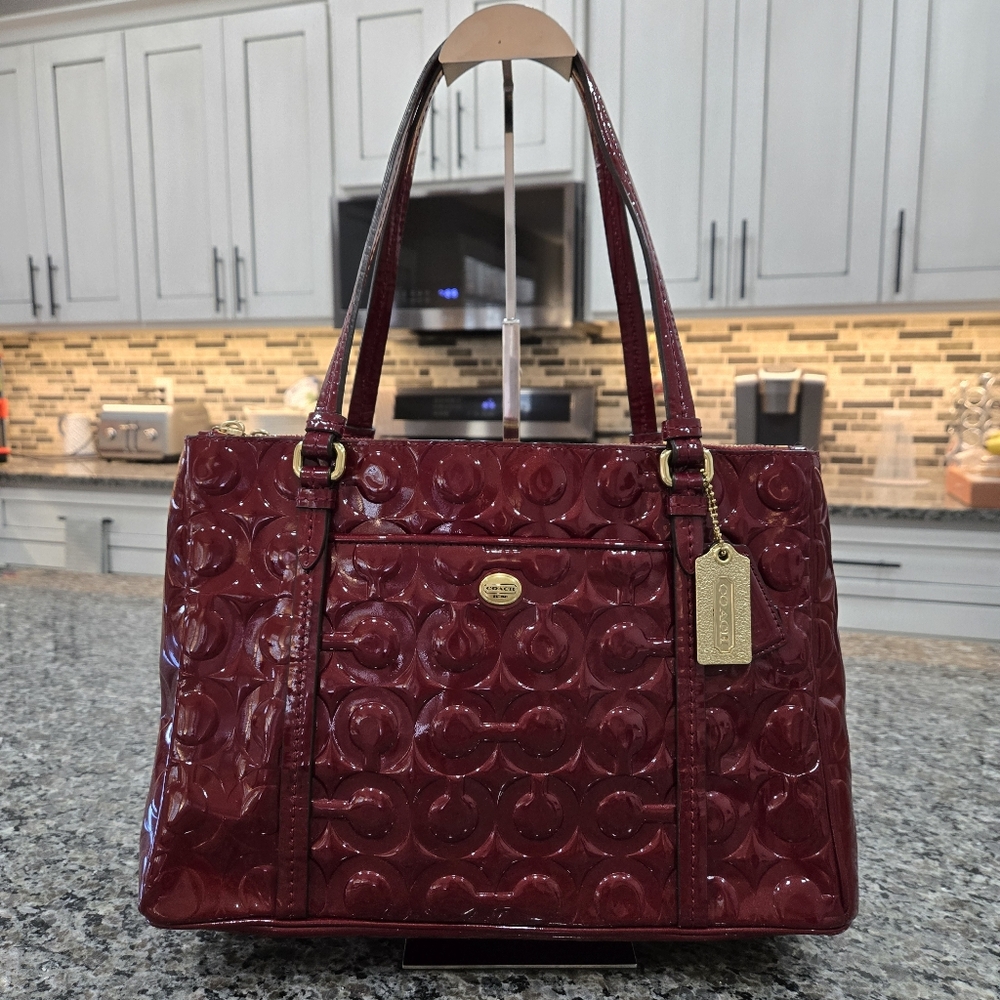 COACH Women's Patent Leather Tote Bag in Deep Burgundy EUC